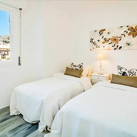 Lnm- Modern 2 Bedroom Penthouse P.banus Apartment Marbella
